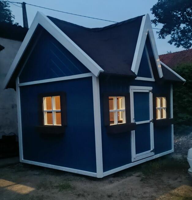 Duży domek ogrodowy dla dzieci, styl skandynawski - trwałość