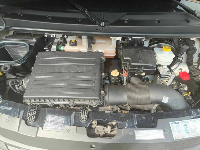 IVECO Furgon. Pierwszy właściciel.