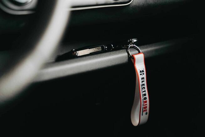 Elektryczny czterokołowiec dwuosobowy ELECTRORIDE FUTRUI 4