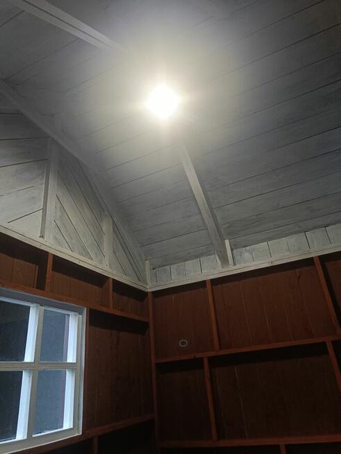 Duży domek ogrodowy dla dzieci, styl skandynawski - trwałość