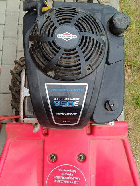 SPRZEDAM kosiarkę rotacyjną