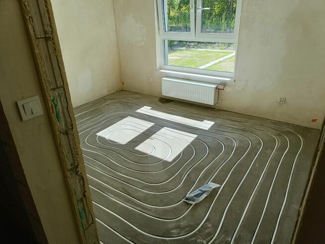 Ogrzewanie podłogowe frezowane, montaż ogrzewania podłogoweg