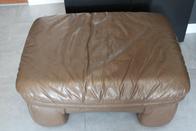 Sprzedam - Dwie pufy - skóra naturalna