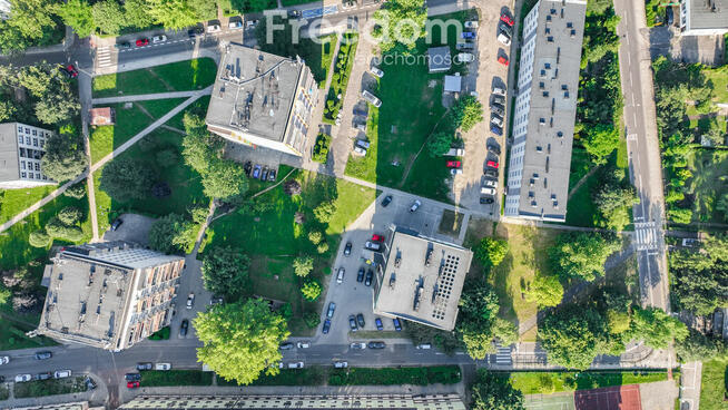 Garaż, Katowice-Ligota. Wszystkie media.