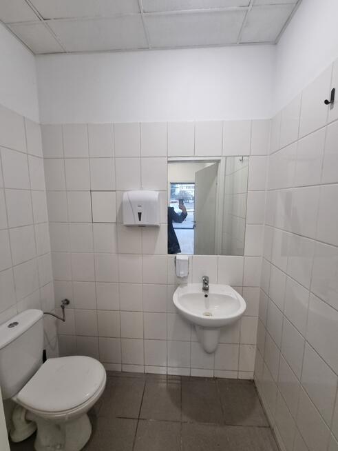 Frontowy lokal, świetna lokalizacja