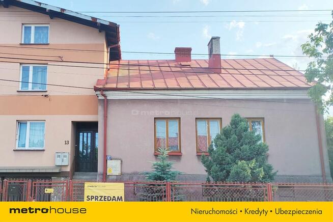 Dom z garażem i warsztatem, centrum - Busko-Zdrój.