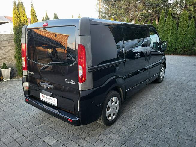 Renault Trafic ** Passanger ** Expression ** Nawiewy Górne **