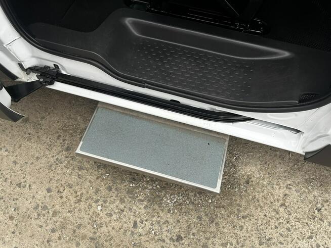 Opel Vivaro l2h1 9 osobowy