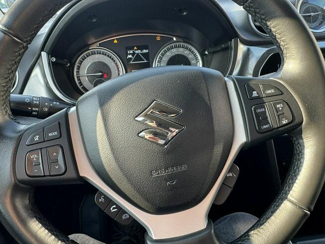 Suzuki Vitara 1,4 hybryda 4X4. allgrip skora radar kamera LED