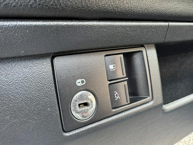 Volkswagen New Beetle 1,6 Benz idealny stan klimatyzacja