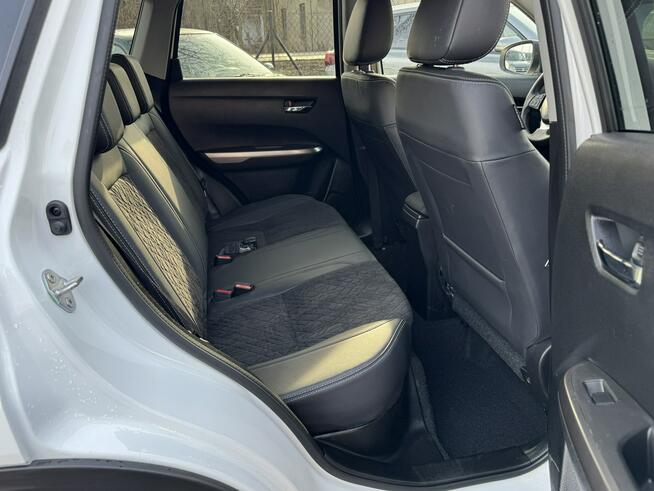 Suzuki Vitara 1,4 hybryda 4X4. allgrip skora radar kamera LED