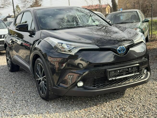 Toyota C-HR 1,8 selection skóra full LED hybryda m