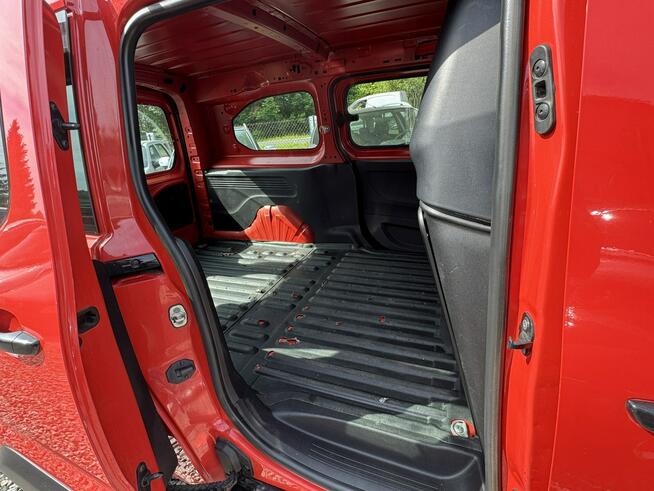 Peugeot Partner Automat 3 osobowy klimatyzacja