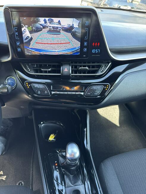 Toyota C-HR 1,8 selection skóra full LED hybryda