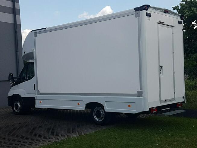 Iveco Daily KONTENER NISKOPODŁOGOWY 4,43x2,23x2,42 SKLEP BAR FOODTRUCK KAMPER AC