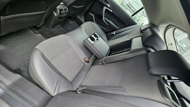 Opel Insignia sedan na raty bez BIK KRD od FastCars