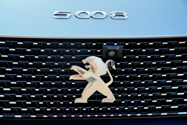 Peugeot 5008 GT kamery Skora Nawi blis panorama masaze ACC sam parkuje 7 osob MAX