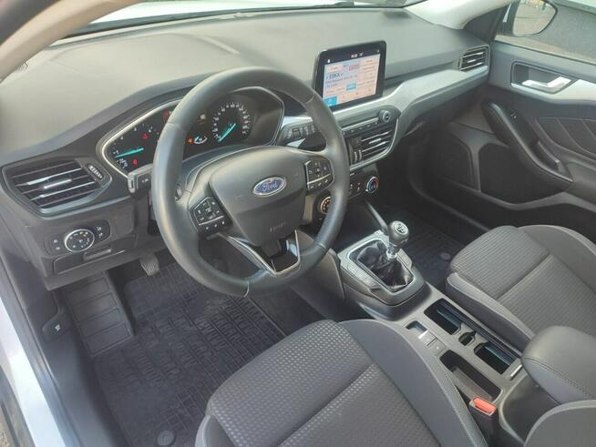 Ford Focus Salon Polska fv23