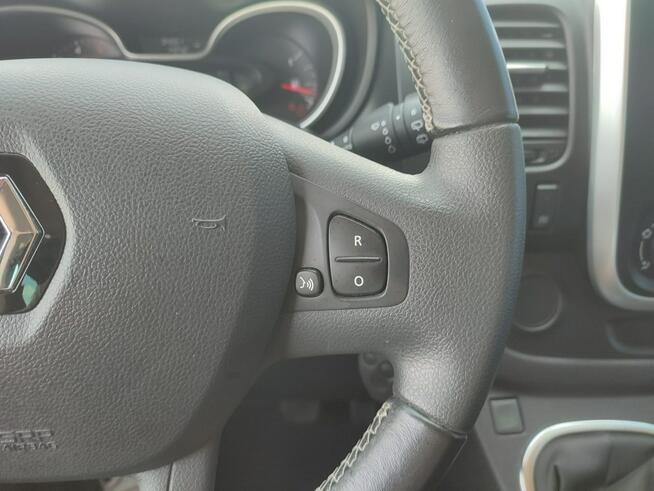 Renault Trafic 9osób fv23 automat 2.0