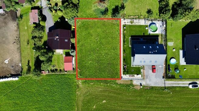 Widok na góry, Spokojna okolica