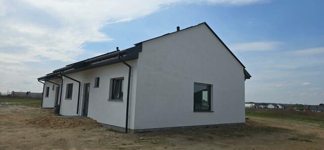 Dom Wola Podłężna gm. Kramsk, Aroniowa