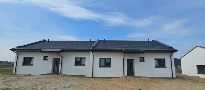 Dom Wola Podłężna gm. Kramsk, Aroniowa