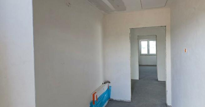 Dom Wola Podłężna gm. Kramsk, Aroniowa