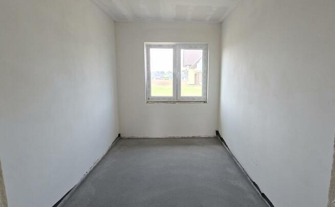 Dom Wola Podłężna gm. Kramsk, Aroniowa