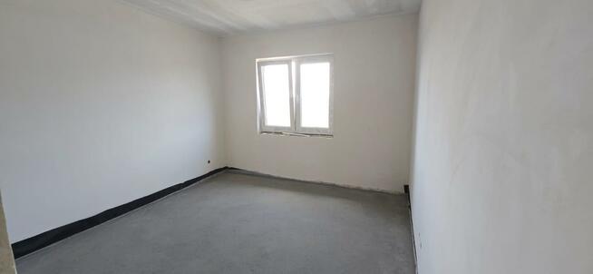 Dom Wola Podłężna gm. Kramsk, Aroniowa