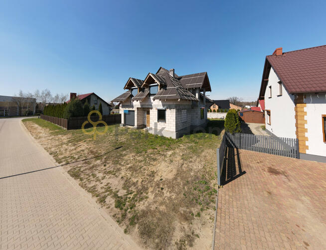 Dom Krzywiń, Osiedle Młodych