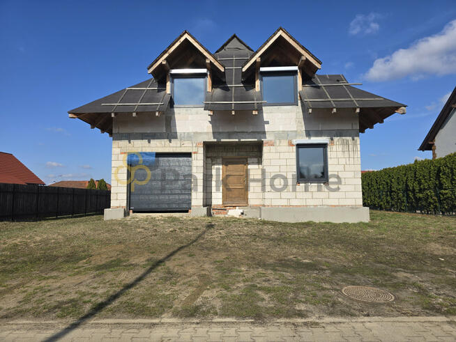 Dom Krzywiń, Osiedle Młodych