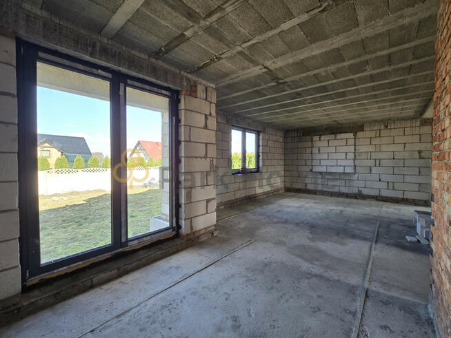 Dom Krzywiń, Osiedle Młodych