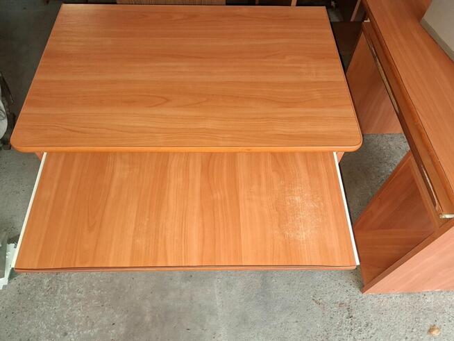 Sprzedam biurko komputerowe