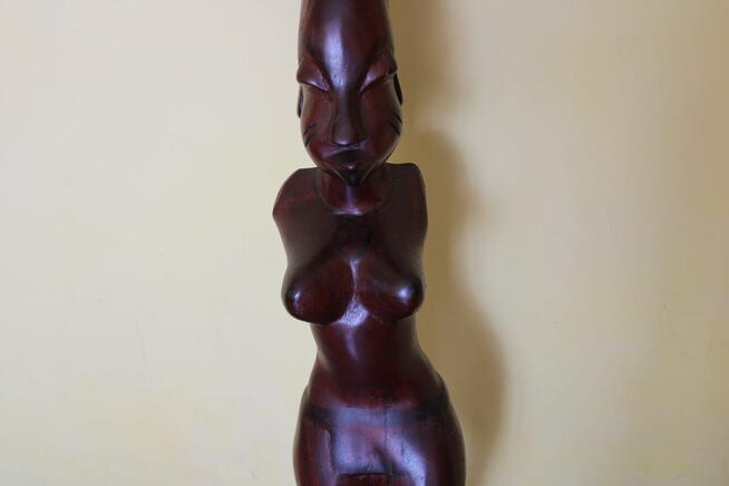 Rzeźba - AFRYKAŃSKA DAMA - DREWNO 74 cm.