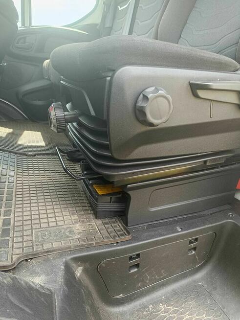 IVECO Furgon. Pierwszy właściciel.