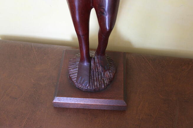 Rzeźba - AFRYKAŃSKA DAMA - DREWNO 74 cm.