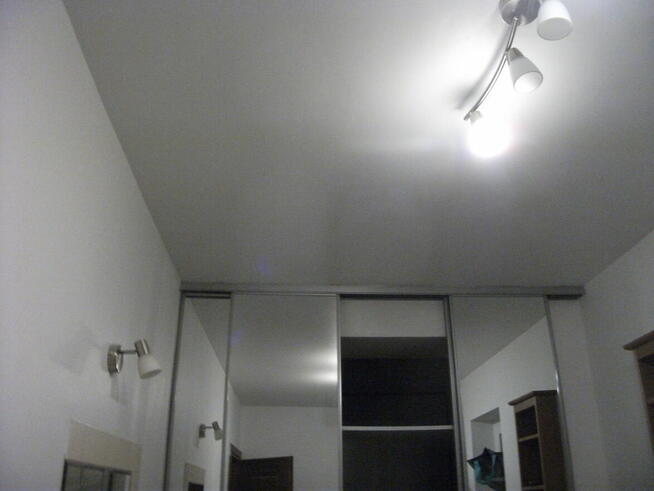 Bezczynszowe mieszkanie 50,5 m²z niezależnym ogrodem wjazdem