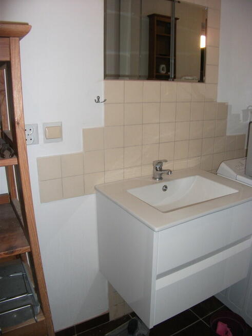 Bezczynszowe mieszkanie 50,5 m²z niezależnym ogrodem wjazdem