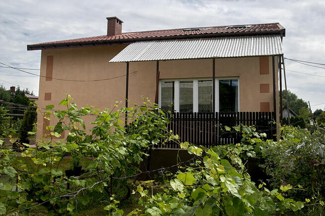 Dom nowoczesny w cichej okolicy