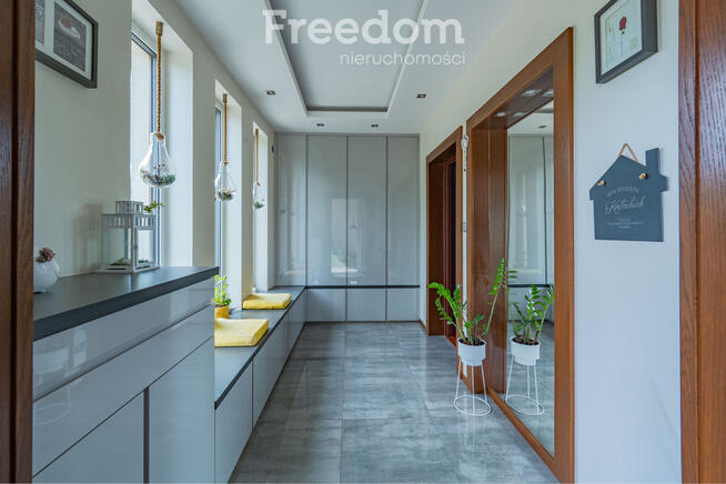 Dom i 3 budynki gospodarcze na działce 2,2 ha