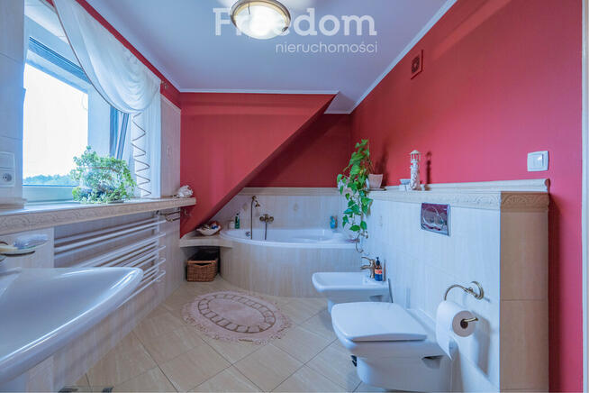 Dom i 3 budynki gospodarcze na działce 2,2 ha