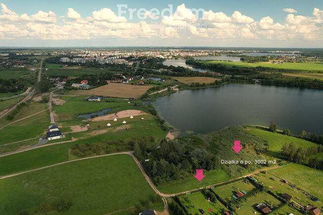 Działka rekreacyjna z dostępem do linii brzegowej