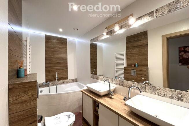 Piękny nowoczesny dom fotwoltaika pompa ciepła