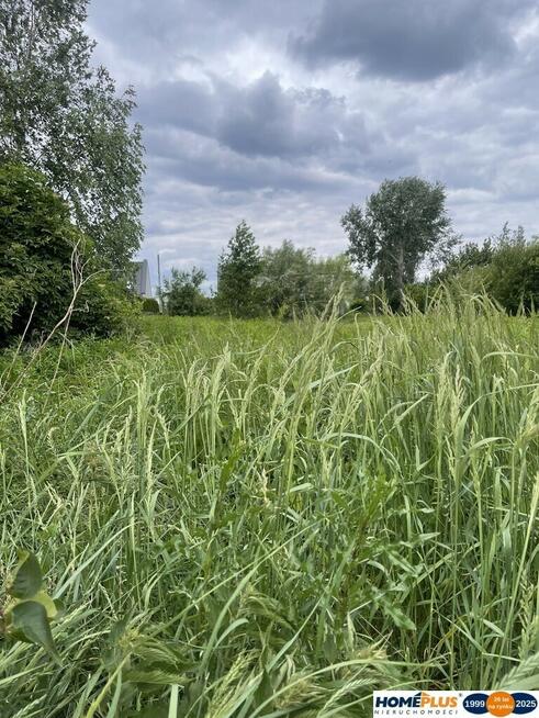 Działka budowlana 930 m² - blisko Warszawy.