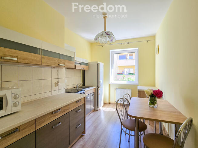 Klimat i przestrzeń! 3 pokoje, 1 piętro, balkon