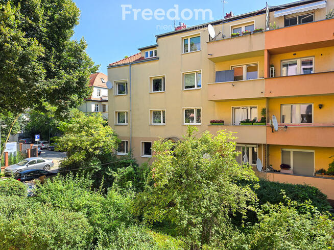 Klimat i przestrzeń! 3 pokoje, 1 piętro, balkon