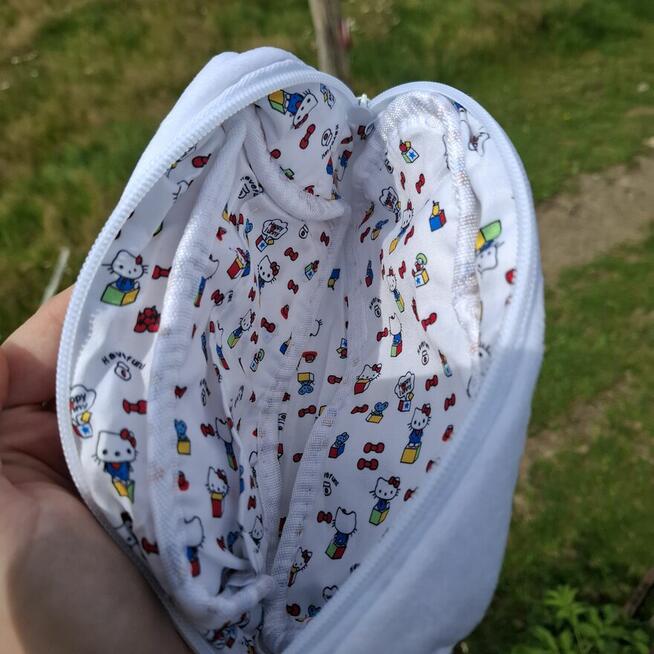 Mięciutki piórnik/kosmetyczka Hello Kitty