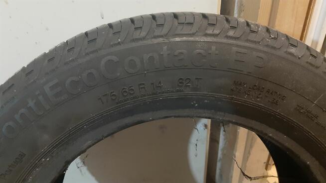 Sprzedam oponę do Fiata 126p