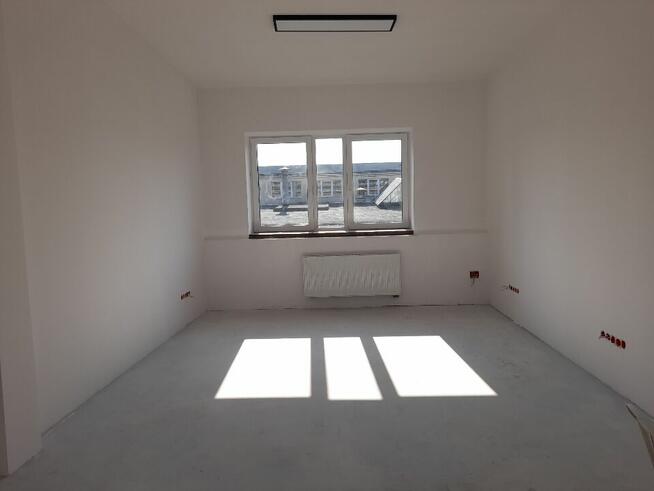 wynajmę piękne biuro z meblami oraz magazyn Milanolwek