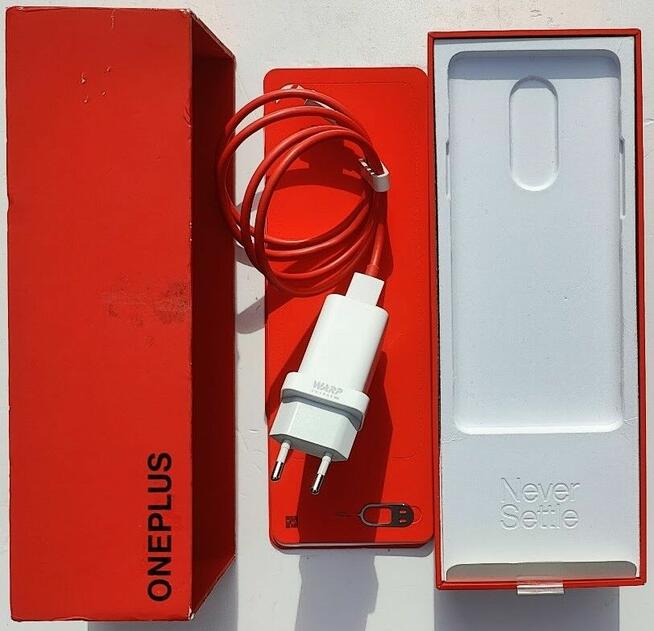 ŁADOWARKA SIECIOWA Warp Charge 30W Kabel USB-C Kartonik Papi